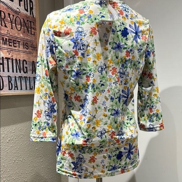 Yellow and Green Fitted 3/4 Sleeve Blouse - Picture 5 of 12